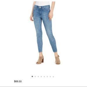 TOMMY Hilfiger Jeans✨